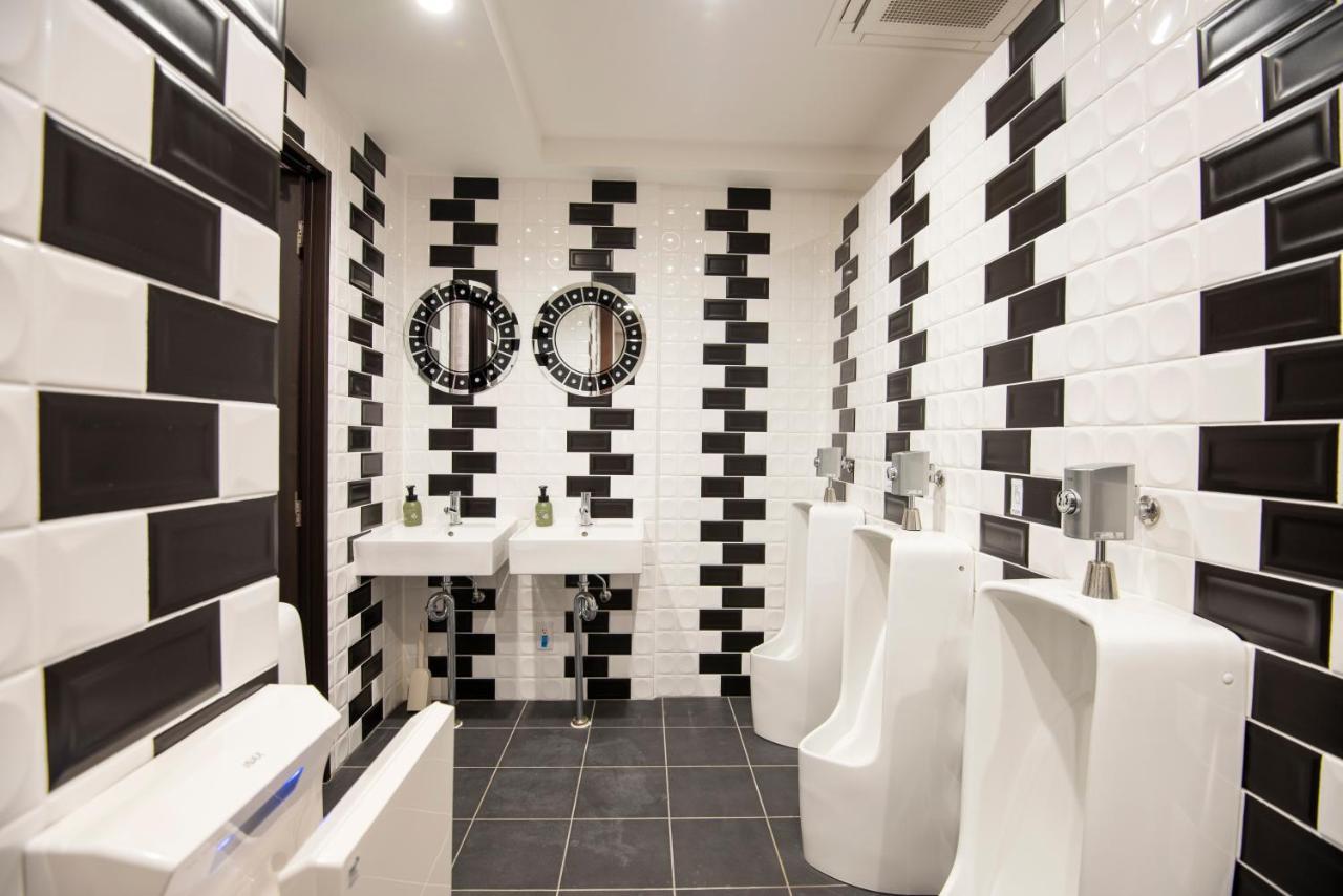 Buena Arte Hostel Ryogoku โตเกียว ภายนอก รูปภาพ
